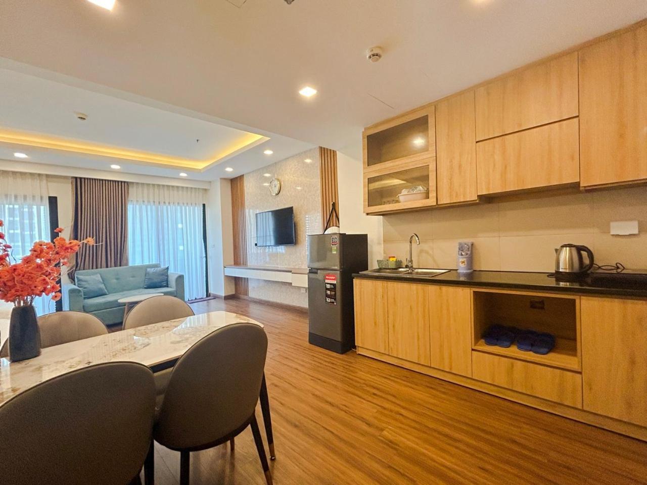 Flc Sea Tower Quy Nhon Seaview Condotel Exteriör bild